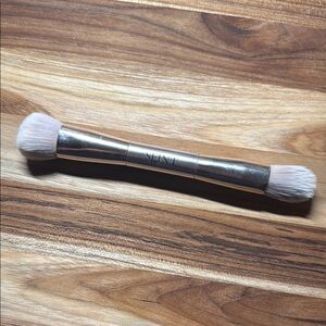 Seint IIID Dual-Ended Makeup Brush - Silver